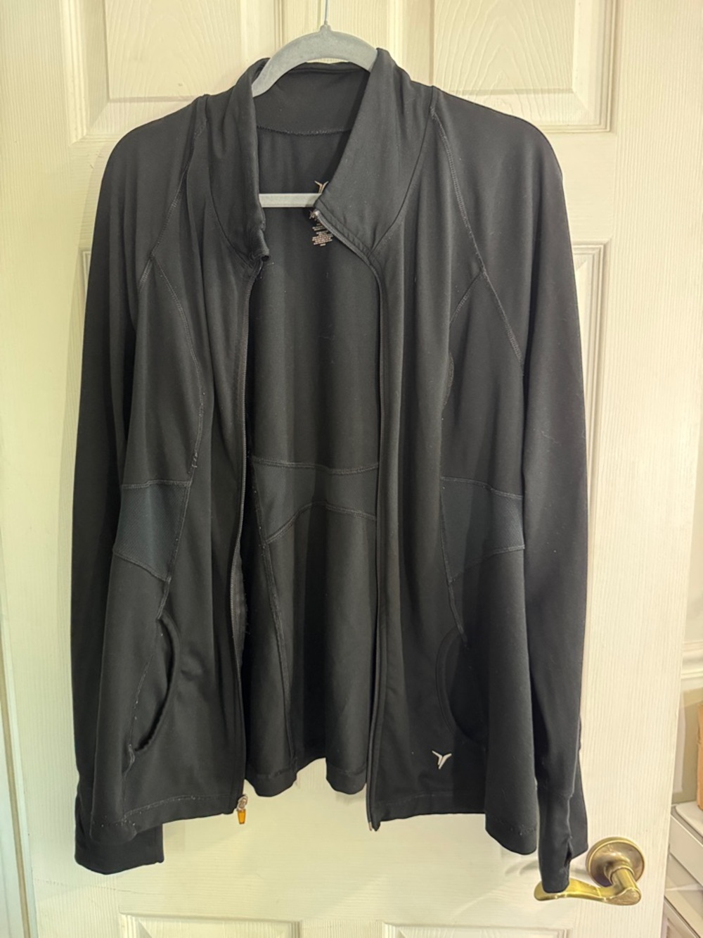 Old Navy Black Men’s Performance Jacket with Subtle Logo